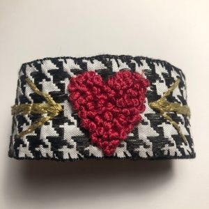 Cuff bracelet Houndstooth Embroidery hand-sewn heart arrows hugs